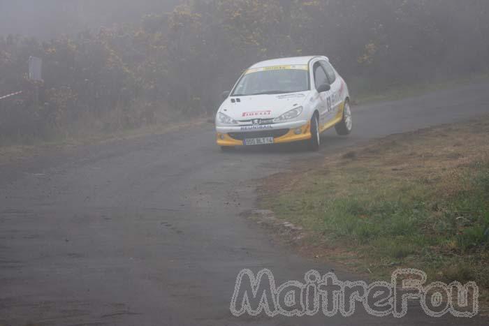 Photo MaitreFou - Auteur : Benjamin & Michael - Mots cl&eacute;s :  auto rallye tampon 1000 km 37eme 
