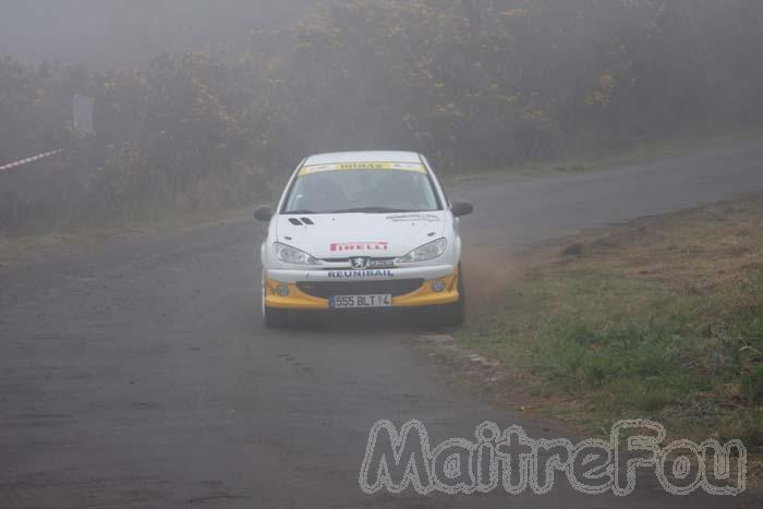 Photo MaitreFou - Auteur : Benjamin & Michael - Mots cl&eacute;s :  auto rallye tampon 1000 km 37eme 