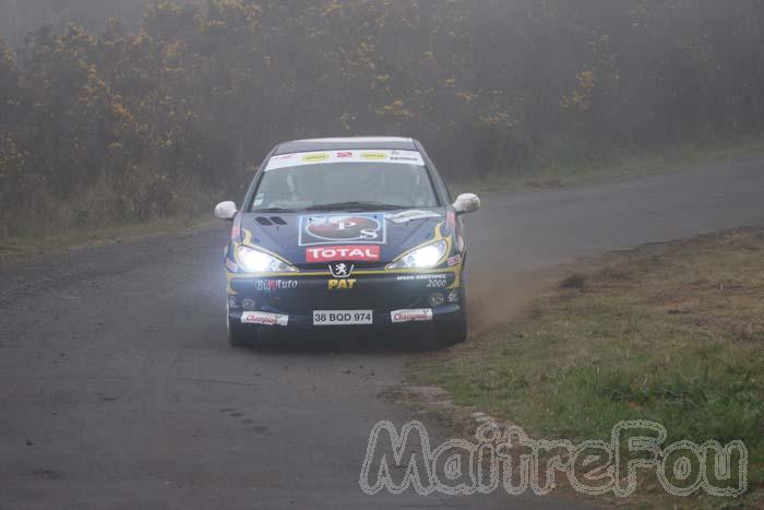 Photo MaitreFou - Auteur : Benjamin & Michael - Mots cl&eacute;s :  auto rallye tampon 1000 km 37eme 
