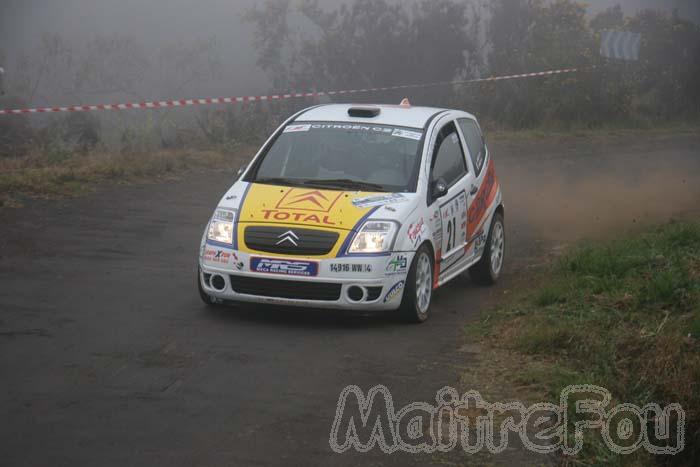 Photo MaitreFou - Auteur : Benjamin & Michael - Mots cl&eacute;s :  auto rallye tampon 1000 km 37eme 