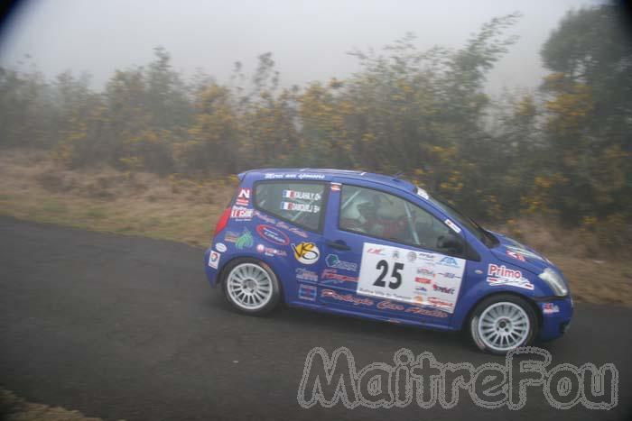 Photo MaitreFou - Auteur : Benjamin & Michael - Mots cl&eacute;s :  auto rallye tampon 1000 km 37eme 