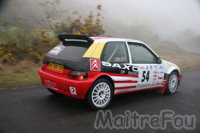 Photo MaitreFou - Auteur : Benjamin & Michael - Mots cl&eacute;s :  auto rallye tampon 1000 km 37eme 