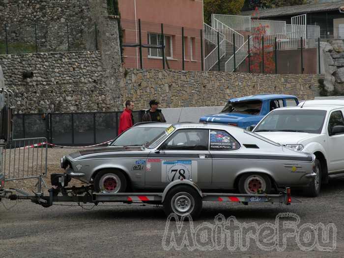 Photo MaitreFou - Auteur : Mickael G. - Mots cl&eacute;s :  exposition voiture auto vieille histoire historique relique epoque rare 