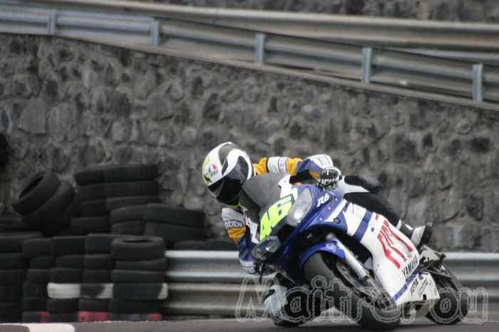 Photo MaitreFou - Auteur : Benjamin - Mots cl&eacute;s :  auto moto roulage tmvr cfg circuit defoulage pilotage gros cube mini soleil 