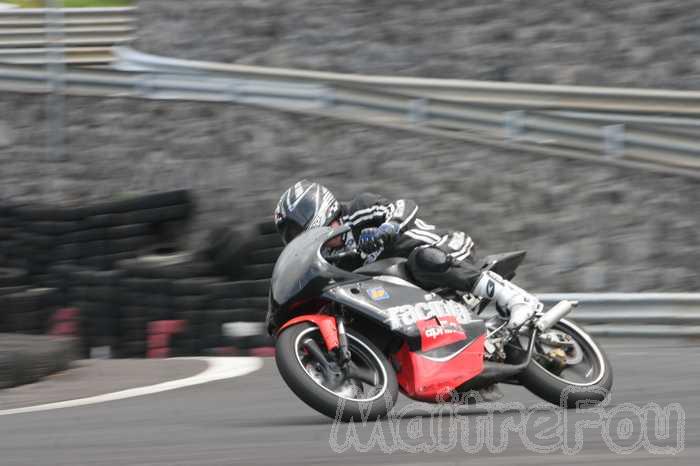 Photo MaitreFou - Auteur : Benjamin - Mots cl&eacute;s :  auto moto roulage tmvr cfg circuit defoulage pilotage gros cube mini soleil 