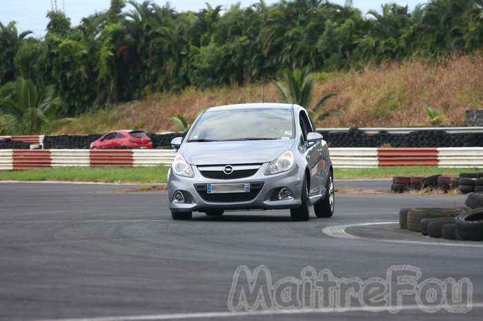 Photo MaitreFou - Auteur : Benjamin - Mots cl&eacute;s :  auto moto roulage tmvr cfg circuit defoulage pilotage gros cube mini soleil 