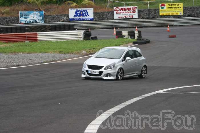 Photo MaitreFou - Auteur : Benjamin - Mots cl&eacute;s :  auto moto roulage tmvr cfg circuit defoulage pilotage gros cube mini soleil 
