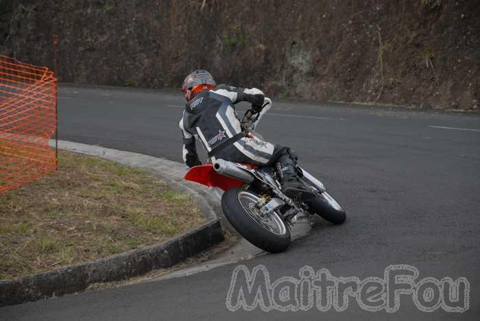 Photo MaitreFou - Auteur : Murielle et Benjamin - Mots clés :  moto course de cote pocket bike trail monobike routiere scooter boites trois bassins quads 