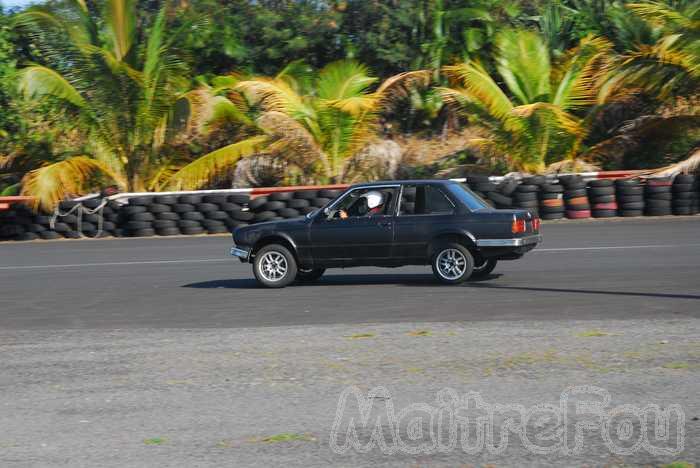 Photo MaitreFou - Auteur : Equipe MaitreFou - Mots clés :  auto bmw scs sprintcar sprint car cfg circuit felix guichard drift team 