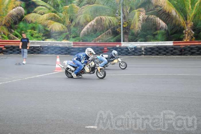 Photo MaitreFou - Auteur : Equipe MaitreFou - Mots cl&eacute;s :  auto run libre pousse performances circuit felix guichard roulage 