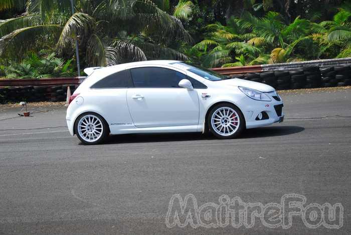 Photo MaitreFou - Auteur : Equipe MaitreFou - Mots clés :  auto run libre pousse performances circuit felix guichard 