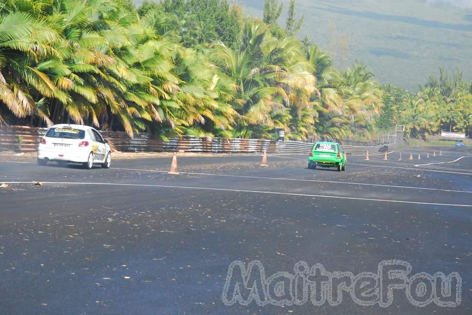 Photo MaitreFou - Auteur : MaitreFou - Mots cl&eacute;s :  auto moto cfg circuit run olivier moutoussamy essais libres pousse scooter drag tmax supra 