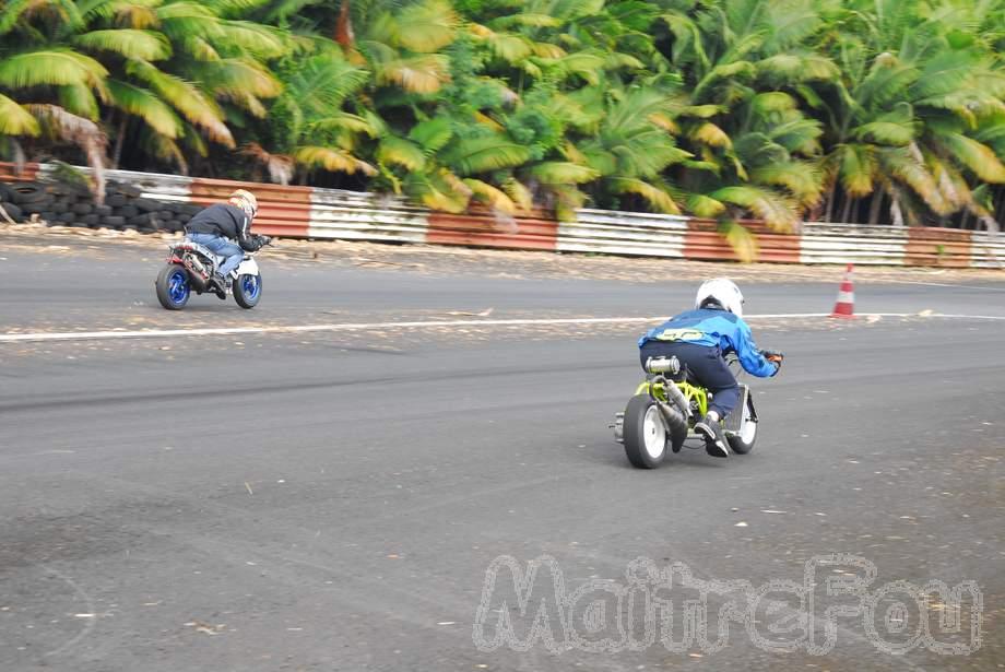 Photo MaitreFou - Auteur : MaitreFou - Mots clés :  auto moto cfg circuit run olivier moutoussamy essais libres pousse scooter drag tmax supra 