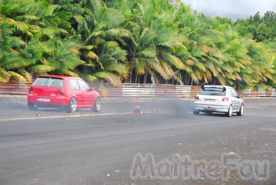 Photo MaitreFou - Auteur : MaitreFou - Mots clés :  auto moto cfg circuit run olivier moutoussamy essais libres pousse scooter drag tmax supra 