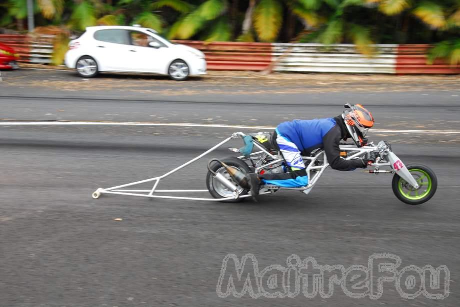 Photo MaitreFou - Auteur : MaitreFou - Mots clés :  auto moto cfg circuit run olivier moutoussamy essais libres pousse scooter drag tmax supra 