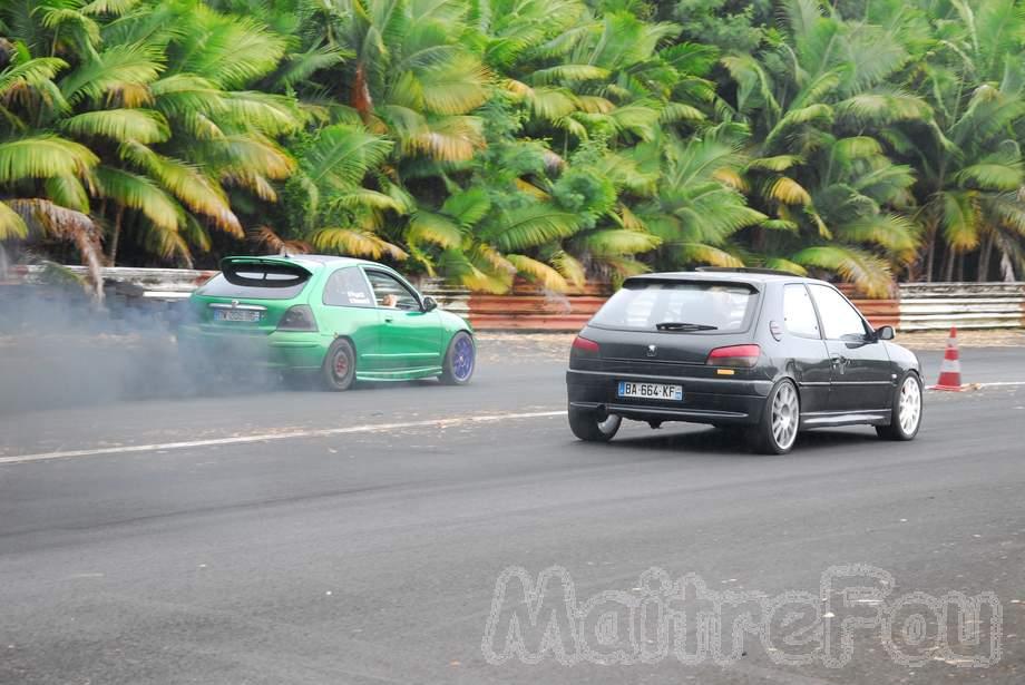 Photo MaitreFou - Auteur : MaitreFou - Mots clés :  auto moto cfg circuit run olivier moutoussamy essais libres pousse scooter drag tmax supra 