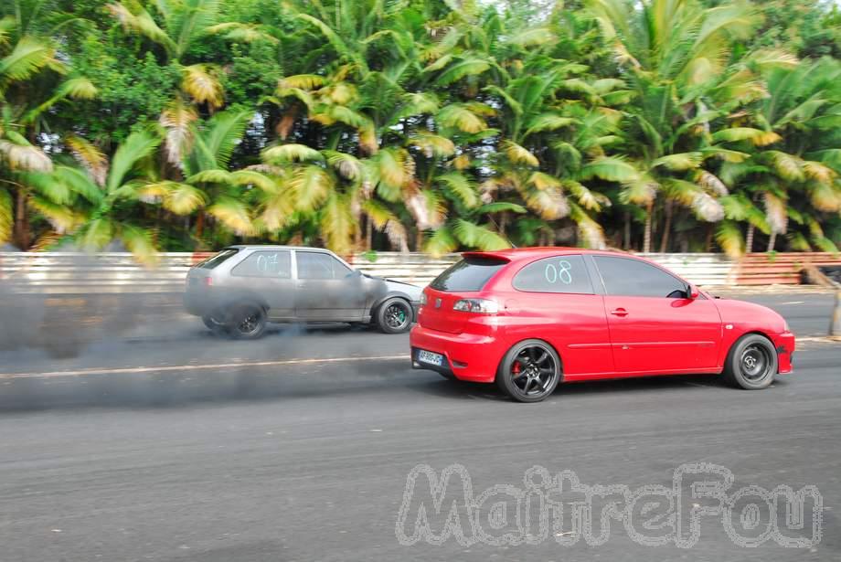 Photo MaitreFou - Auteur : MaitreFou - Mots clés :  auto moto cfg circuit run olivier moutoussamy essais libres pousse scooter drag tmax supra 