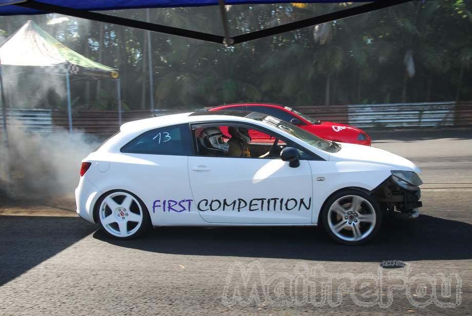 Photo MaitreFou - Auteur : Benjamin - Mots cl&eacute;s :  auto cfg circuit run tc pneu burn and drag pousse 