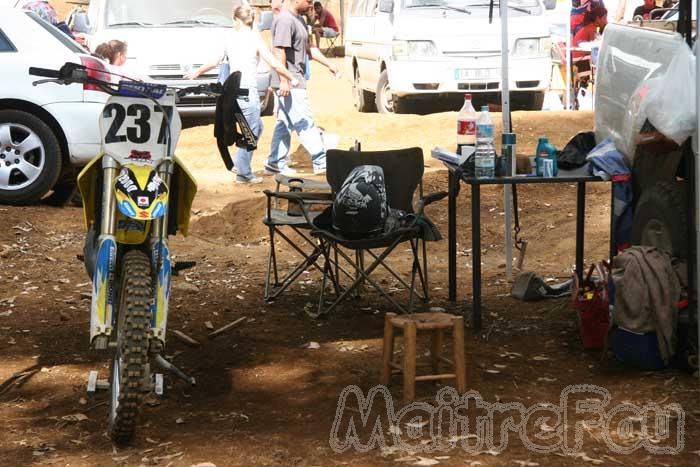 Photo MaitreFou - Auteur : MaitreFou - Mots clés :  moto cross motocross vitesse championnat 