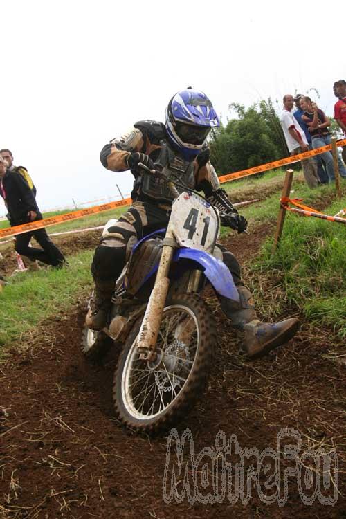 Photo MaitreFou - Auteur : Priscilla O. - Mots clés :  moto cross endurance motocross tt enduro 