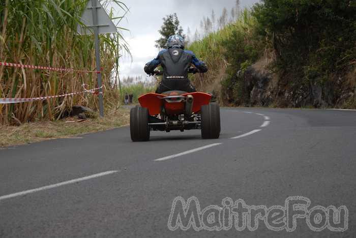 Photo MaitreFou - Auteur : Murielle et Benjamin - Mots clés :  moto course de cote pocket bike trail monobike routiere scooter boites trois bassins quads 