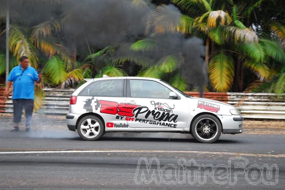 Photo MaitreFou - Auteur : MaitreFou - Mots clés :  auto moto cfg circuit run olivier moutoussamy essais libres pousse scooter drag tmax supra 