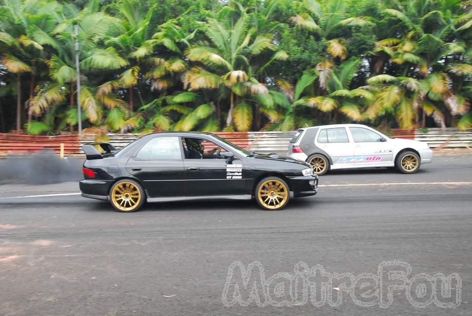 Photo MaitreFou - Auteur : MaitreFou - Mots clés :  auto moto cfg circuit run olivier moutoussamy essais libres pousse scooter drag tmax supra 