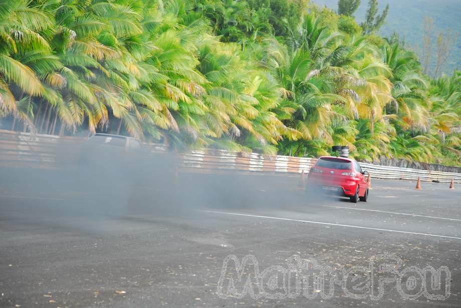 Photo MaitreFou - Auteur : MaitreFou - Mots clés :  auto moto cfg circuit run olivier moutoussamy essais libres pousse scooter drag tmax supra 